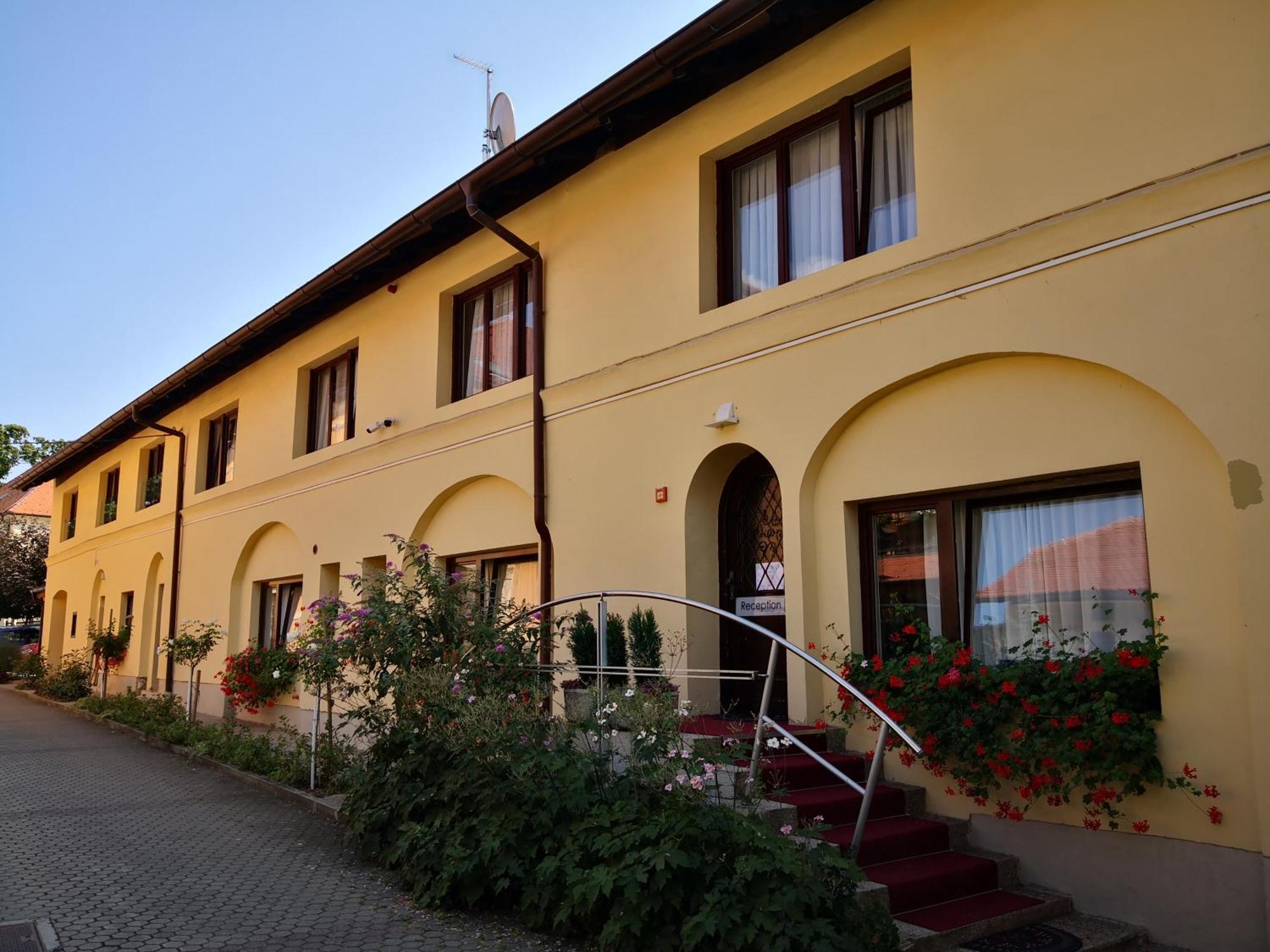 Grand Bells Bed And Breakfast Záhřeb Exteriér fotografie